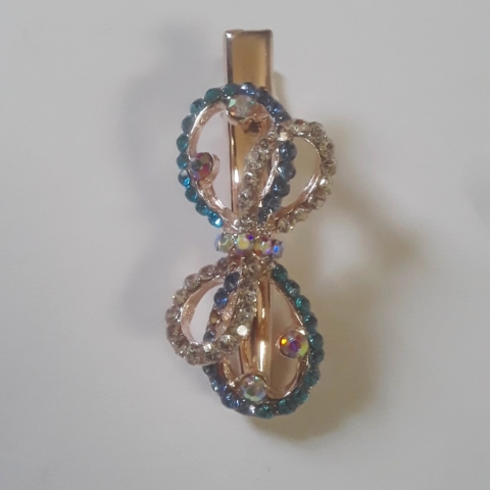 2 Rhinestone Hair Clip [Bow Shaped]